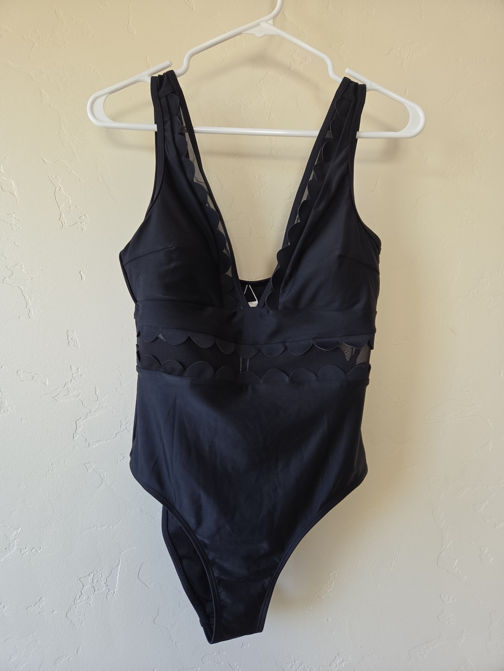 Cupshe Classic Black Scallop-Trim One-Piece Swimsuit
